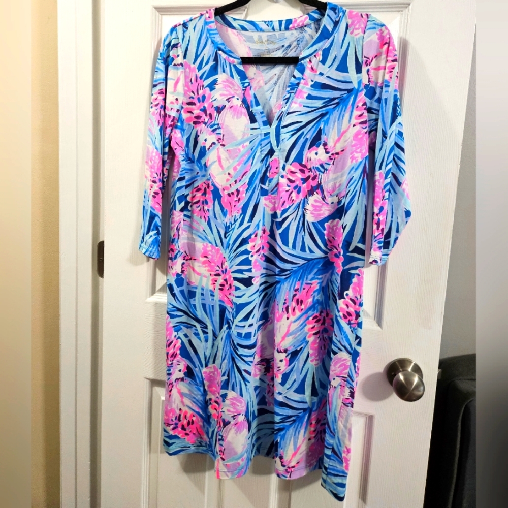 Lilly Pulitzer 3/4 sleeve dress, size small EUC